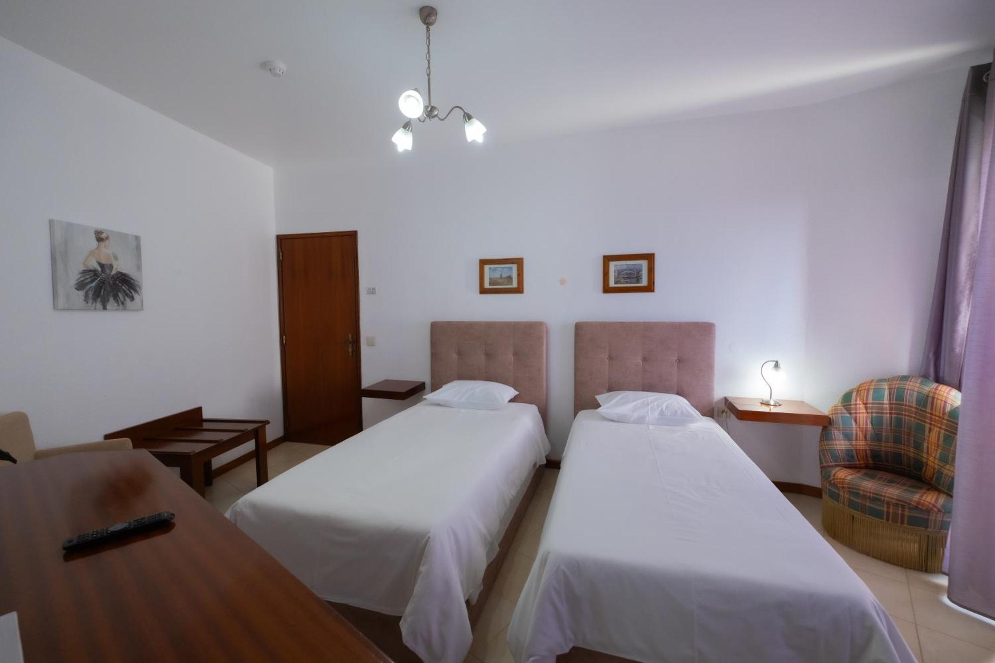 Residencial Familia Hotel Машику Екстериор снимка